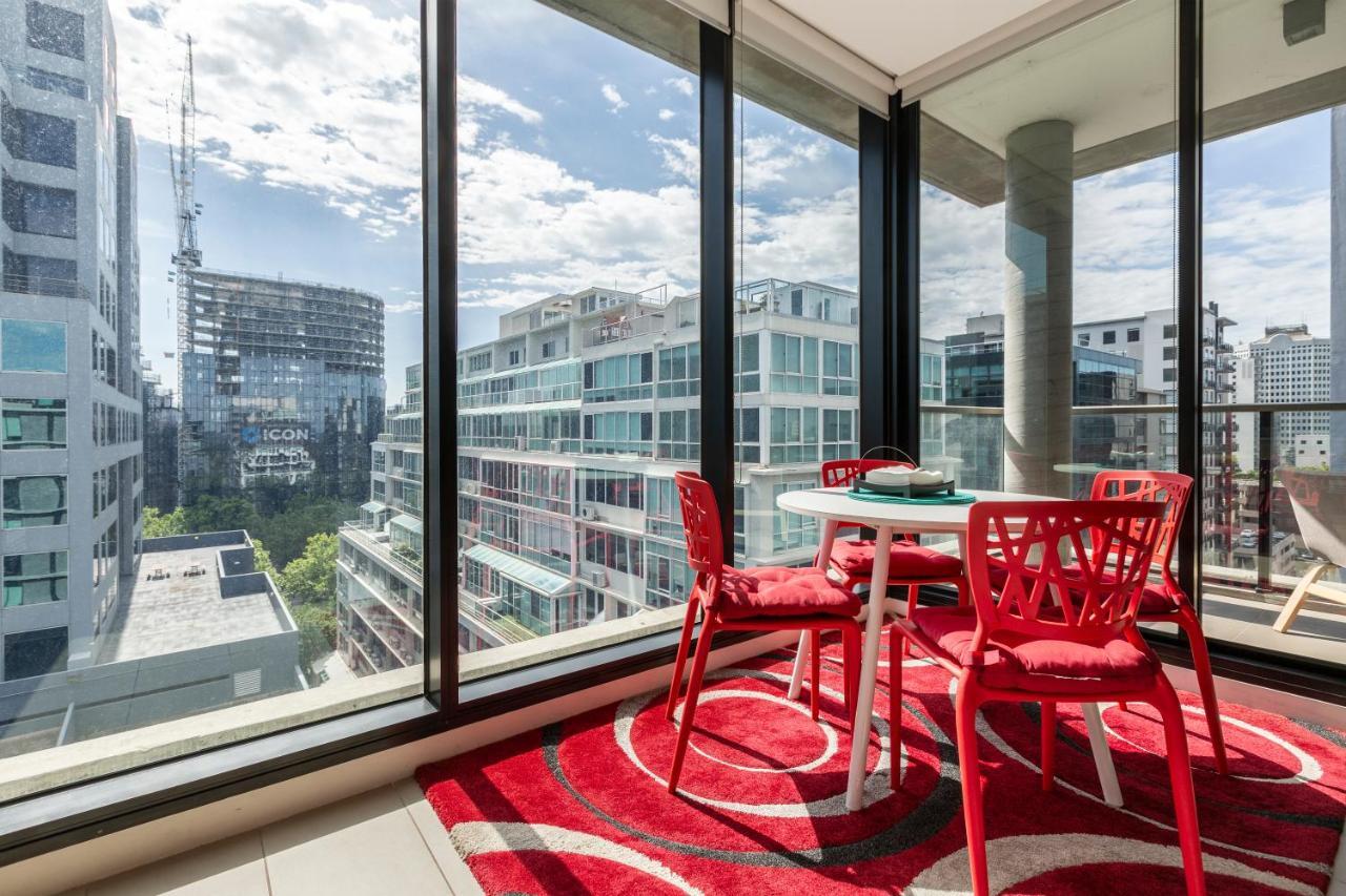 Light, Airy, Spacious Queens Road Apartment Мельбурн Экстерьер фото